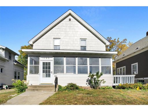 Beautiful 6 Bedroom House! -June 2027-Close By Saint Thomas, Macalester, Concordia – photo 1