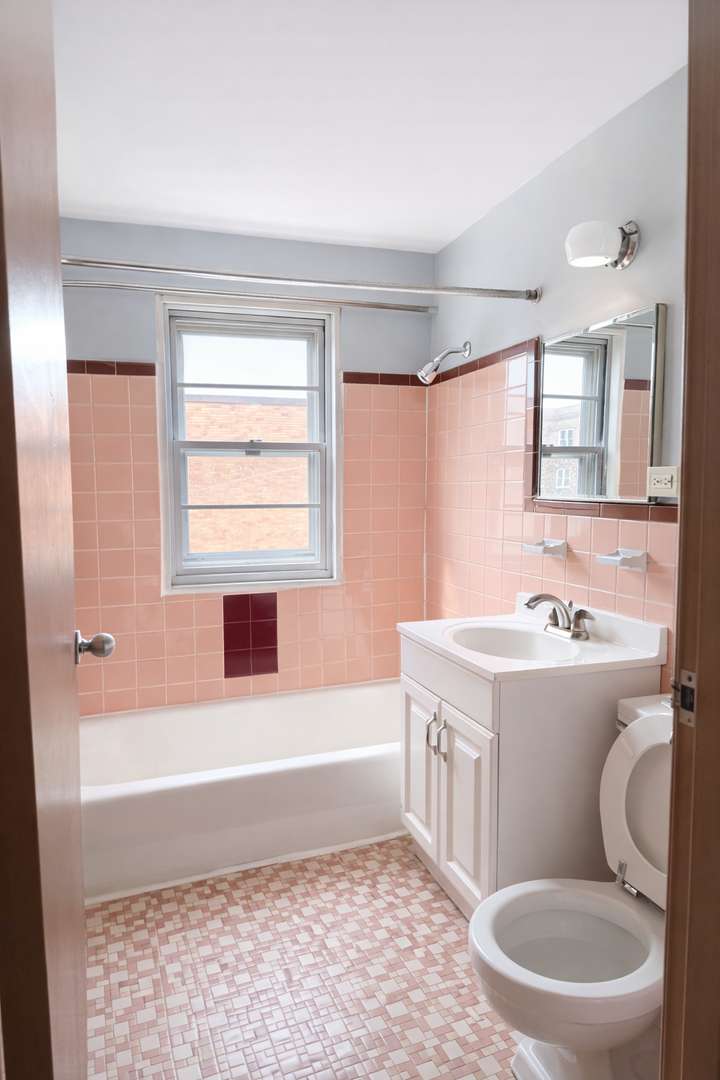 Minneapolis Apartment: 318 8th Ave SE
