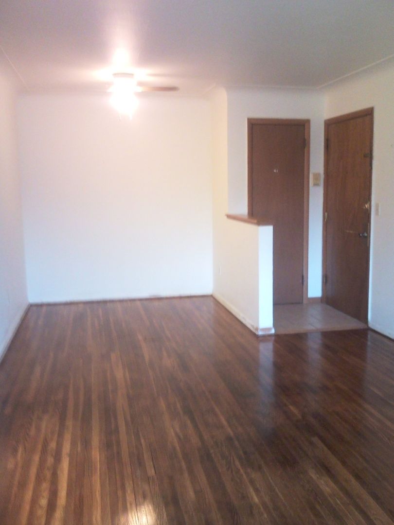 Minneapolis Apartment: 1823 Ulysses St NE