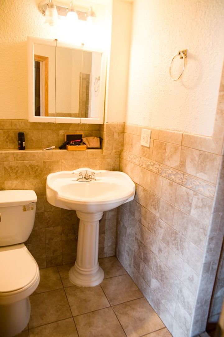 Minneapolis Apartment: 1309 E Hennepin Ave