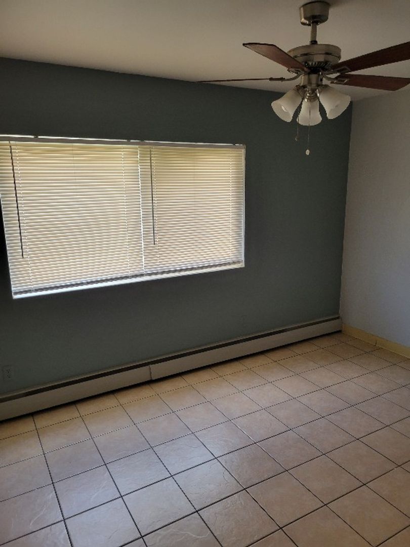 Minneapolis Apartment: 814 8th St SE