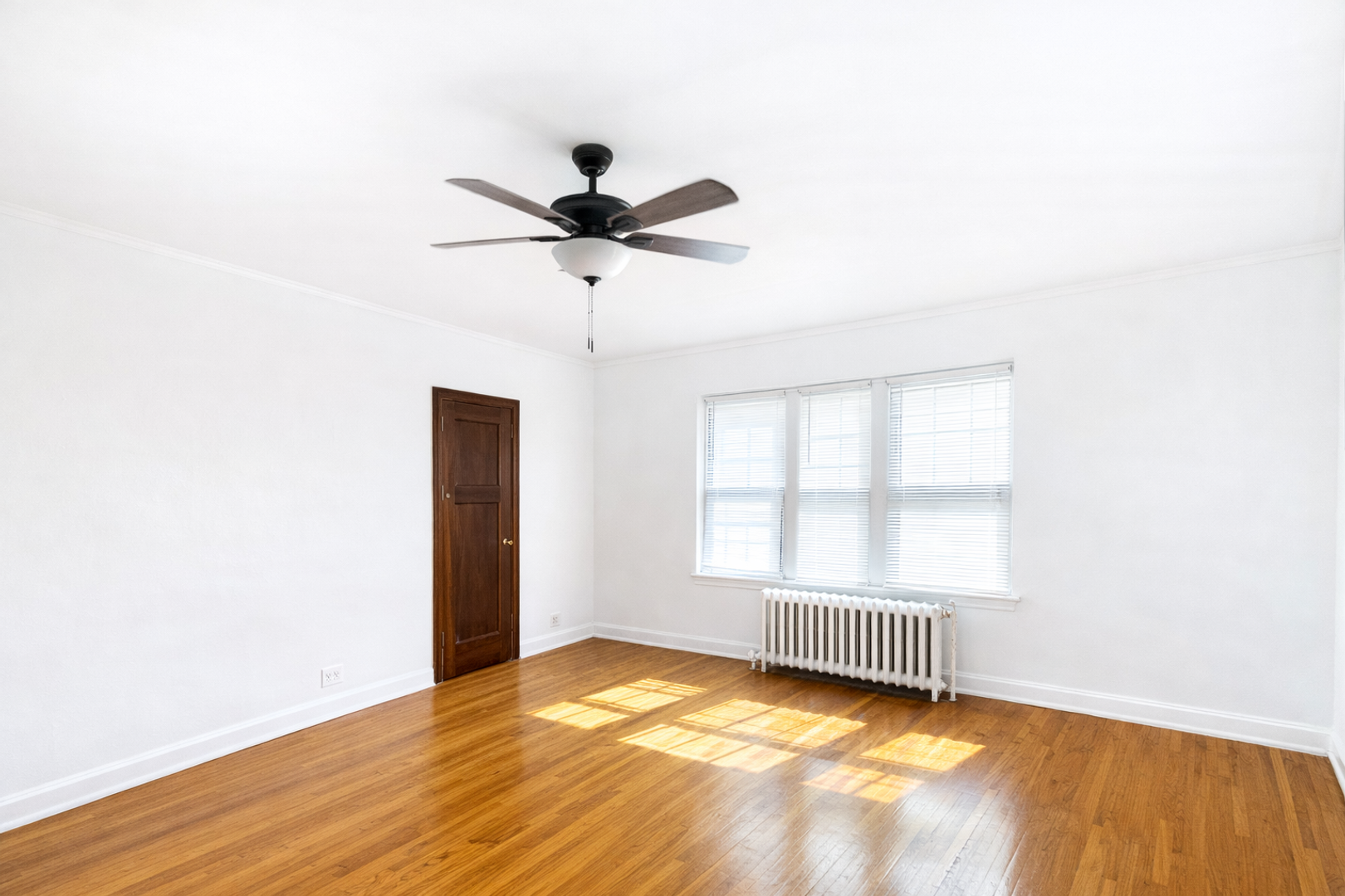 813 University Ave SE 13 of 33