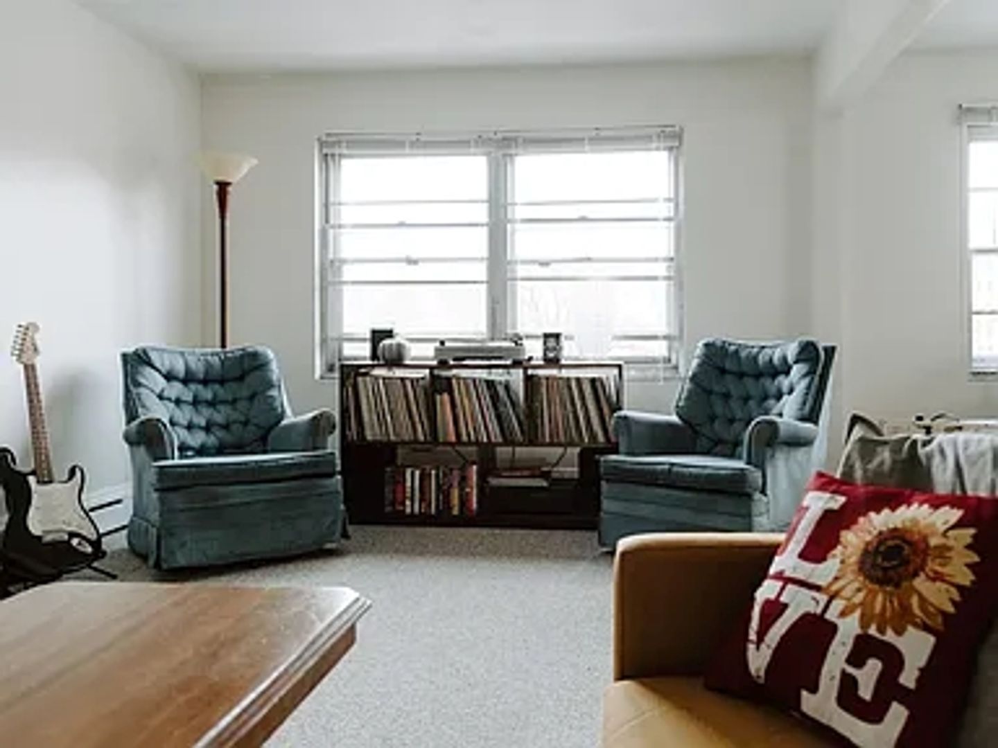 Minneapolis Apartment: 318 8th Ave SE