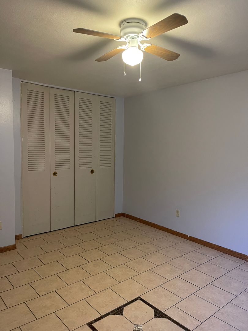 Minneapolis Apartment: 800 University Ave SE