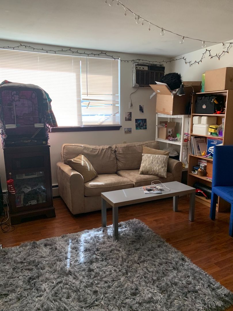 Minneapolis Apartment: 904-912 21st Ave S