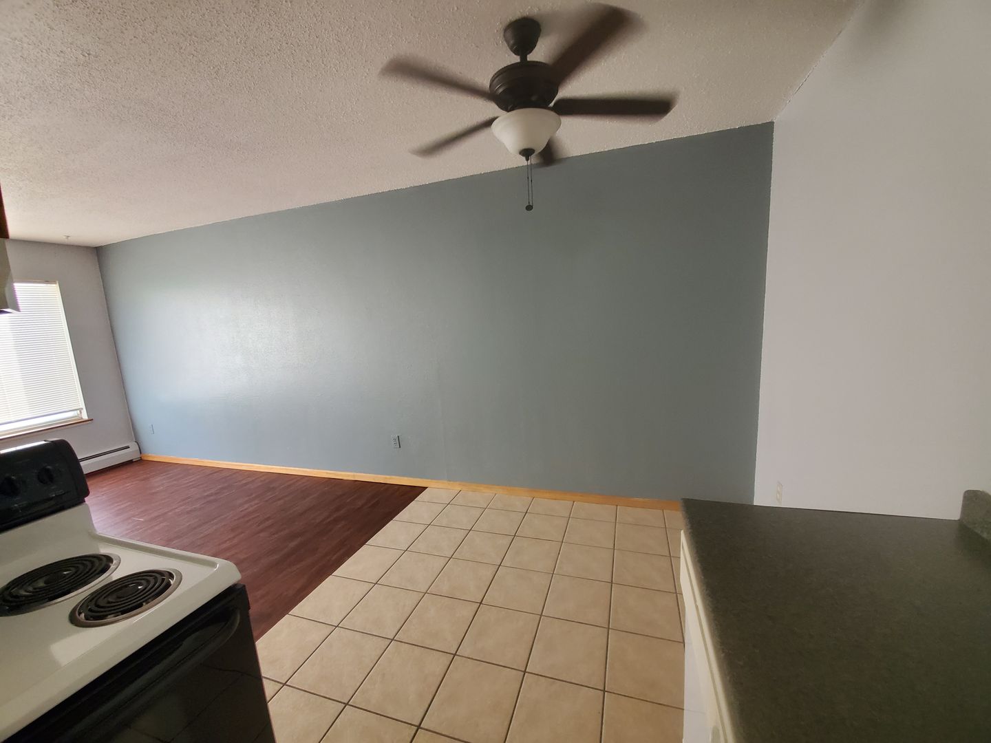 Minneapolis Apartment: 414 7th Ave SE