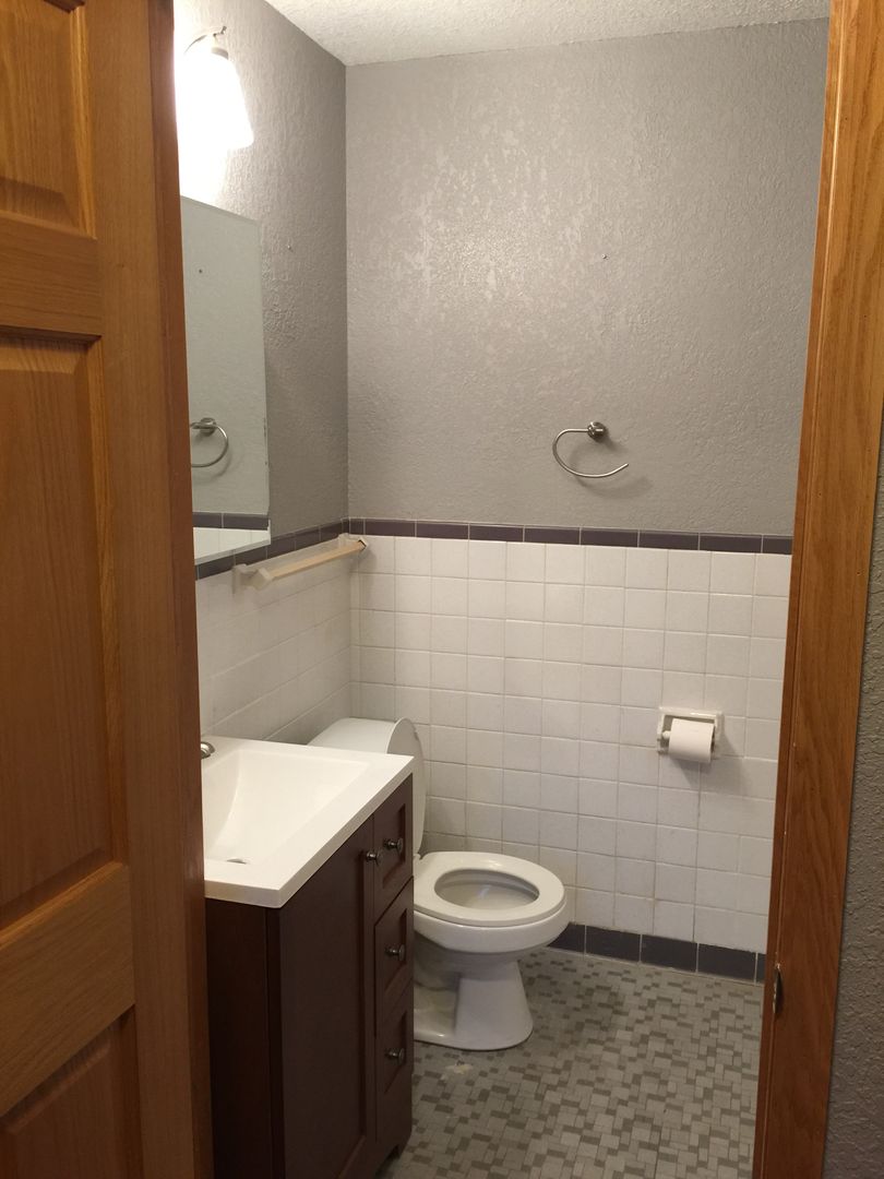 Minneapolis Apartment: 319 8th St SE