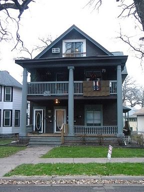 June 2026 ~ Cute 4 bedroom – photo 1