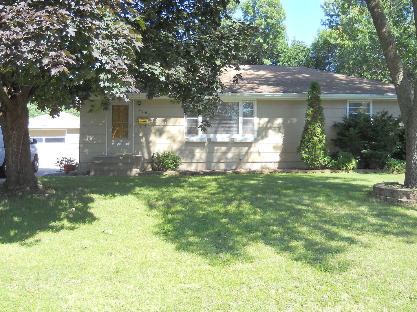 Minneapolis Apartment: 2905 32nd Ave NE