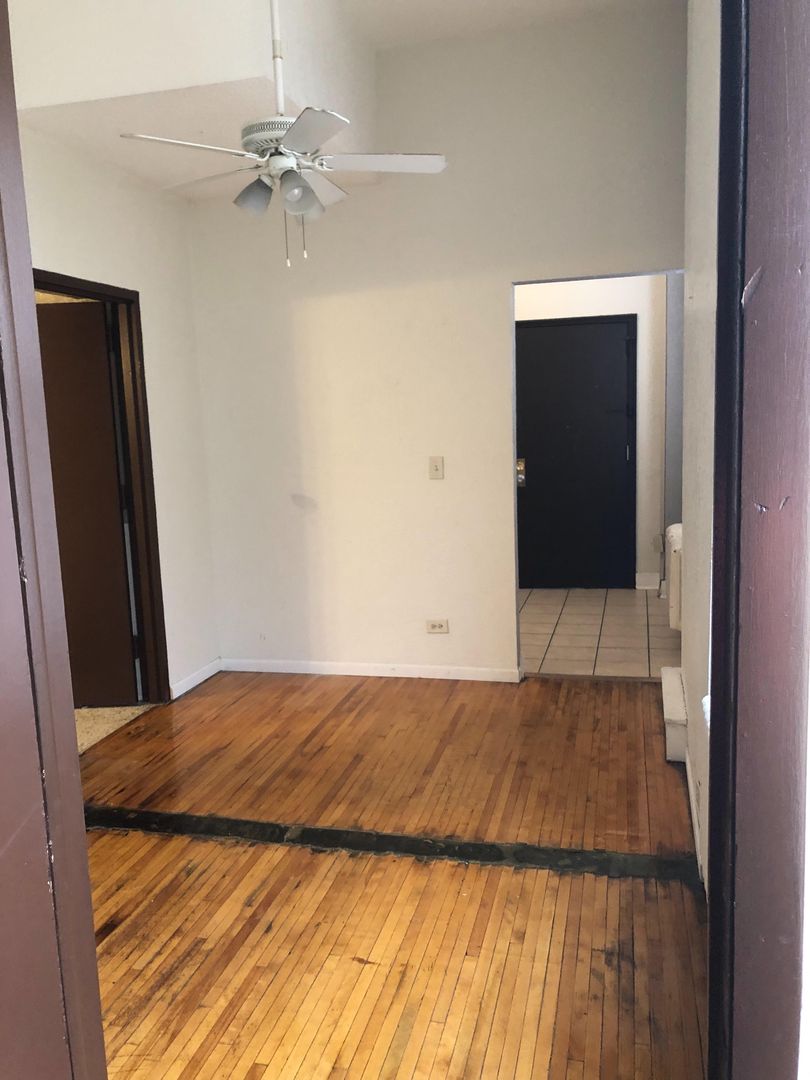 Minneapolis Apartment: 414 7th Ave SE