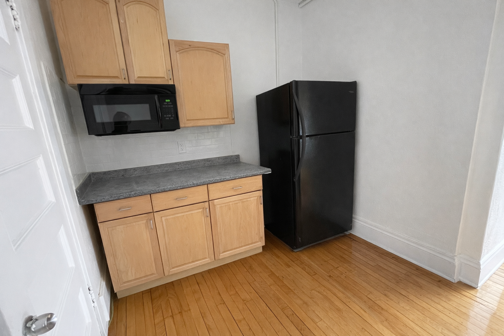 Minneapolis Apartment: 806 4th St SE