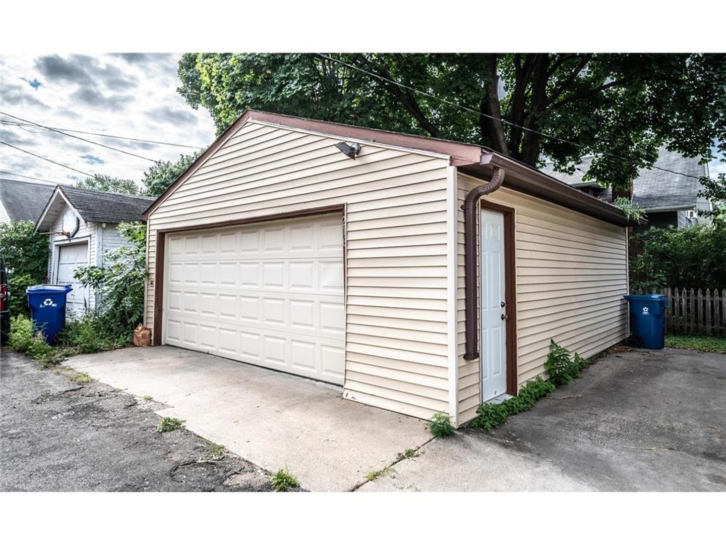 St. Paul House: 216 Cretin Ave N