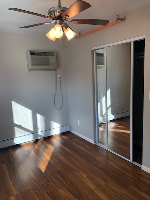 Minneapolis Apartment: 815 13th Ave SE