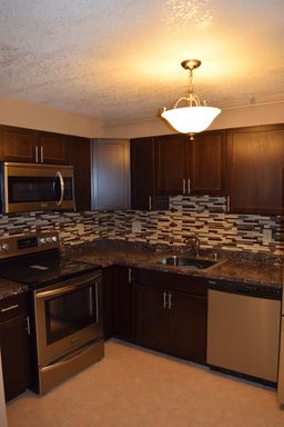 2 Bedroom By U of M Campus available September 1st – photo 1