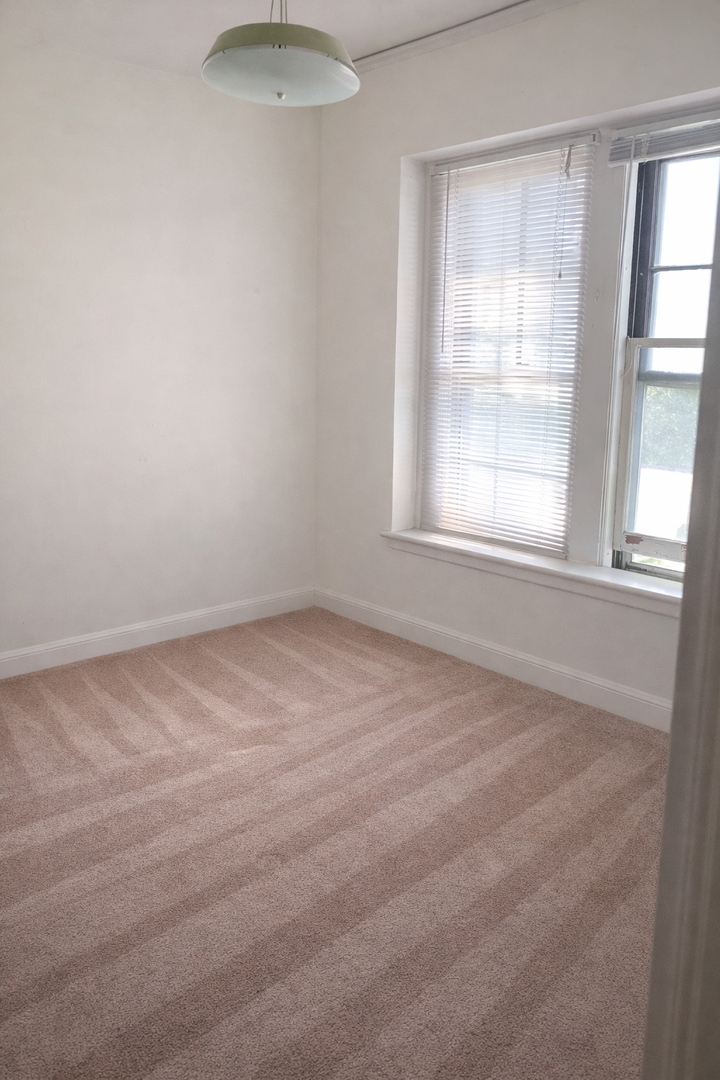 813 University Ave SE 26 of 29