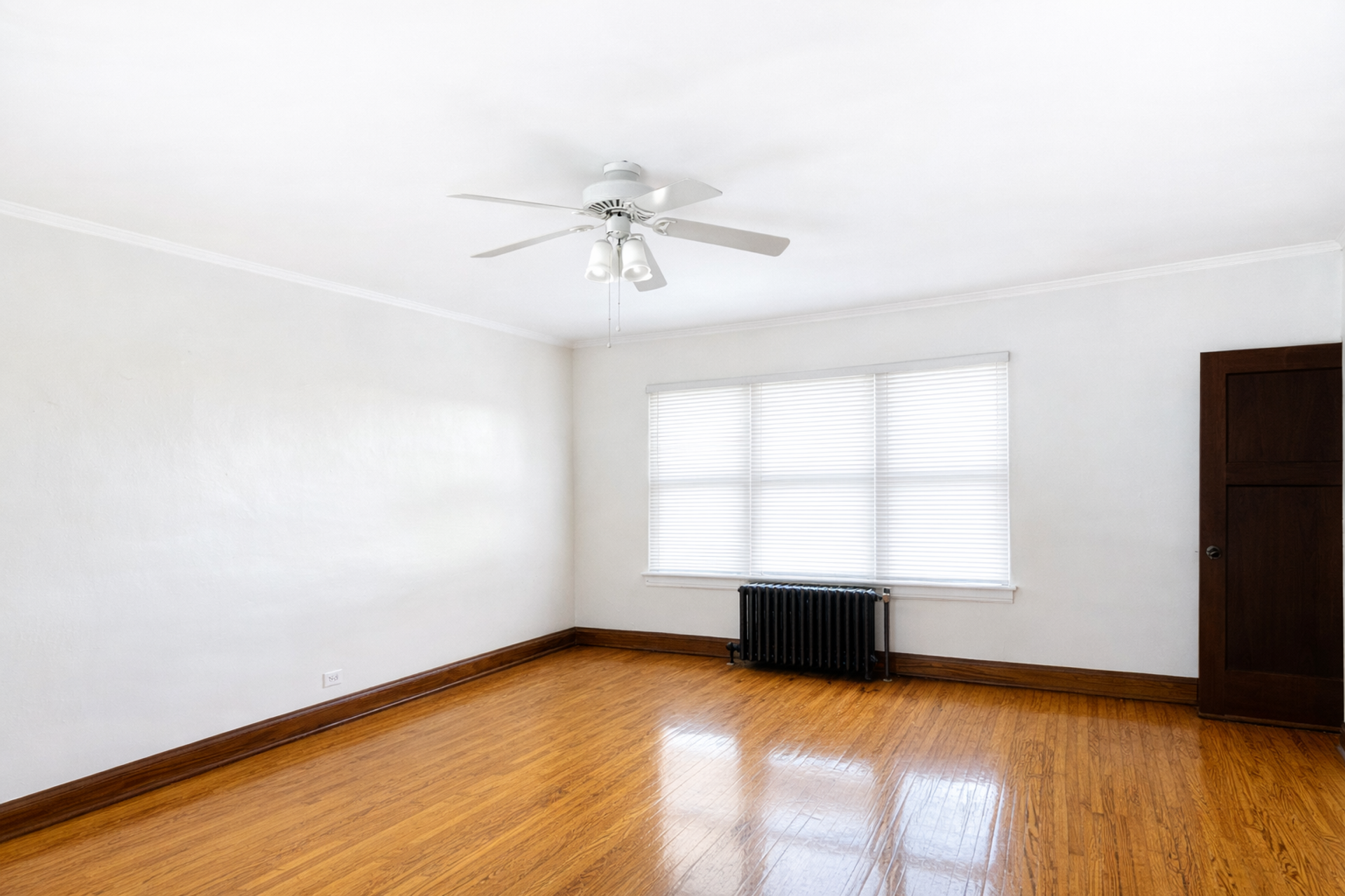 813 University Ave SE 9 of 12