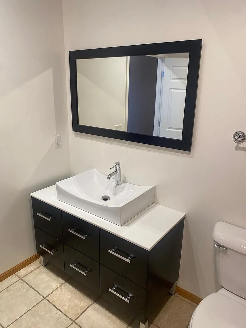 KIRKSVILLE Apartment: 111 NORTH MAIN