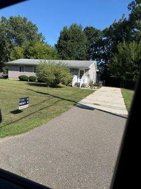 Troy Michigan Living! – photo 1