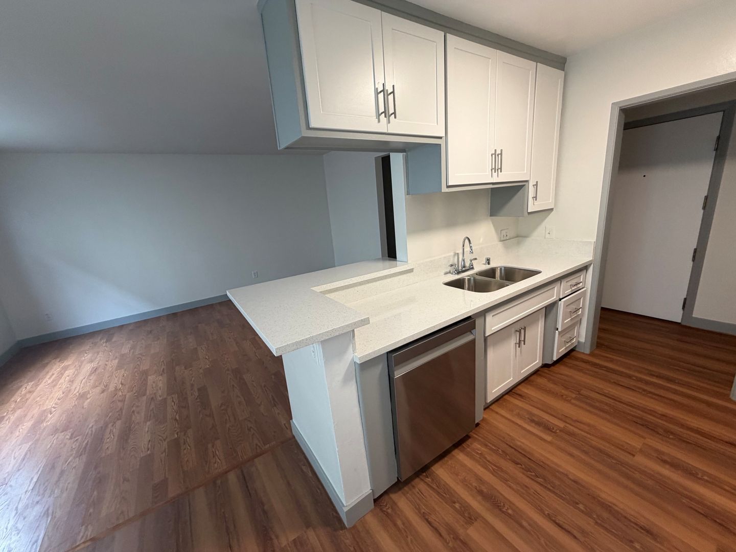 PLAYA DEL REY Apartment: 7769 SAINT BERNARD ST
