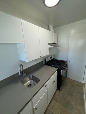 Santa Monica Upgraded Studio Unit – photo 1