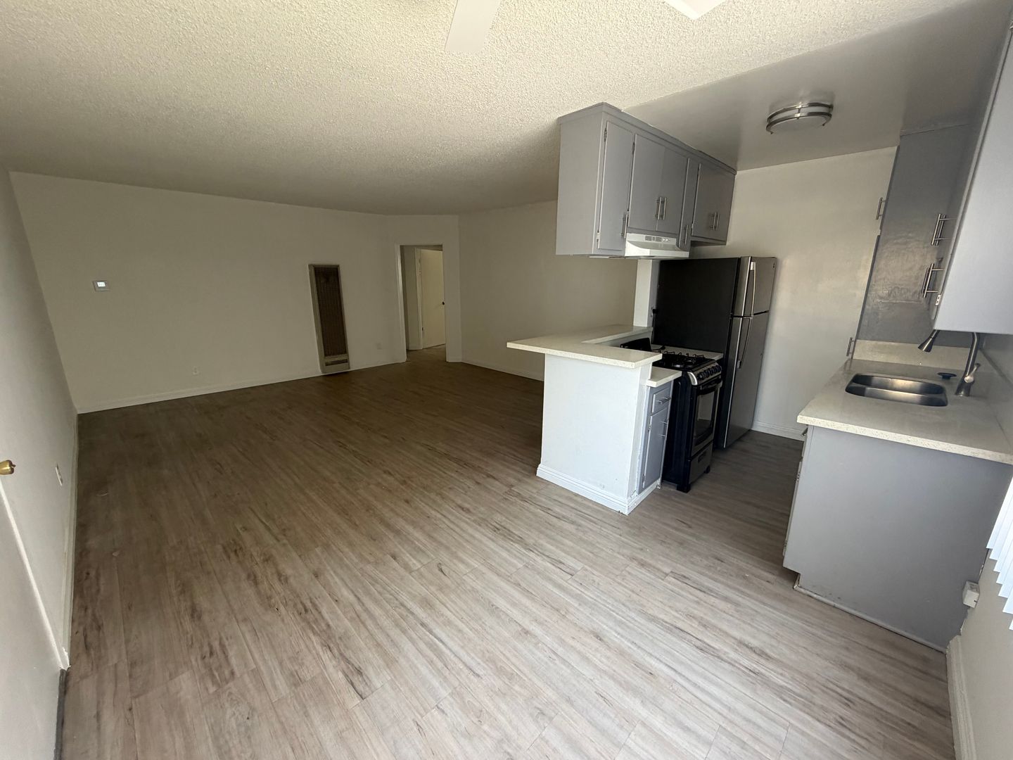 LOS ANGELES Apartment: 3657 KEYSTONE AVE