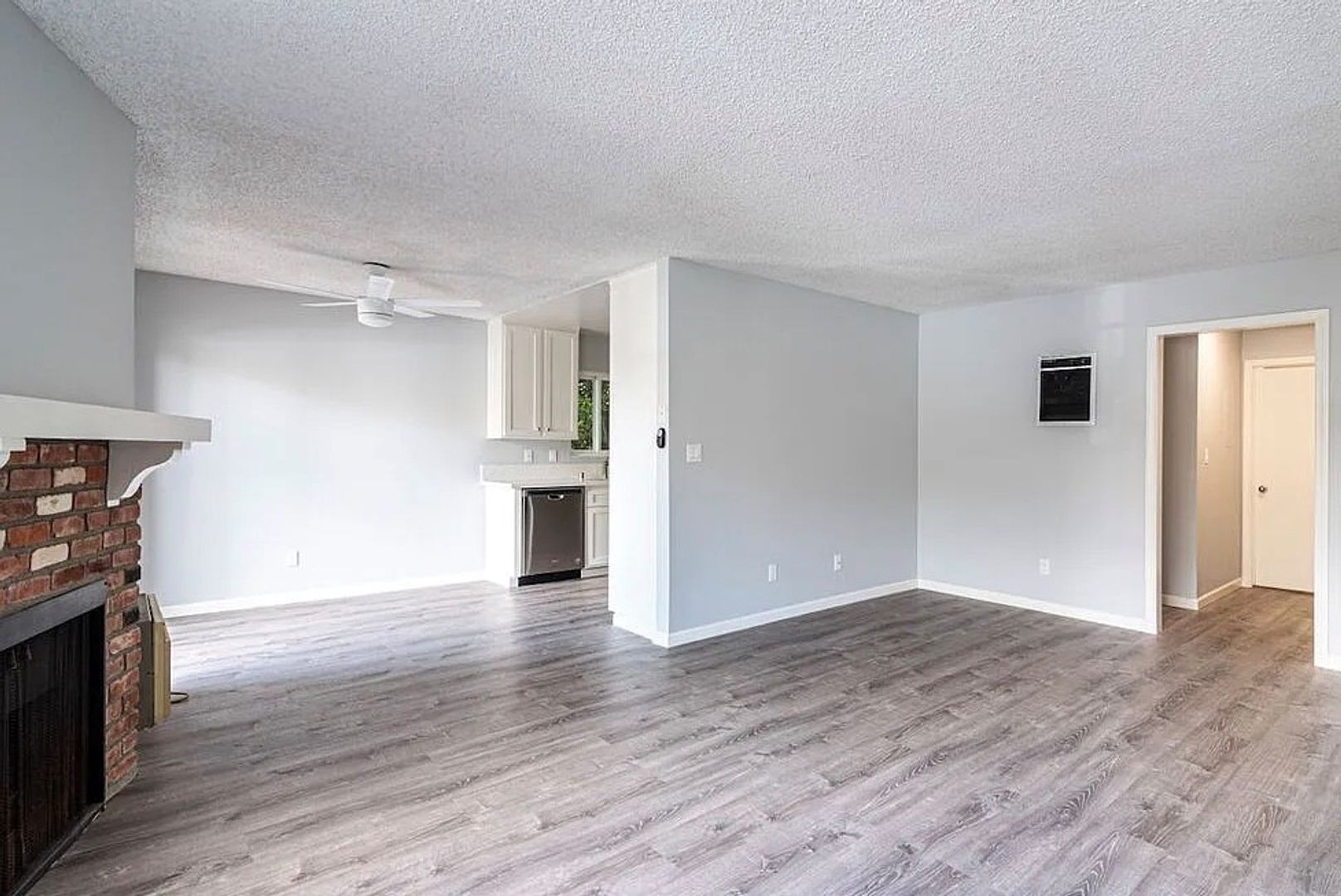LOS ANGELES Apartment: 3763 BENTLEY AVE