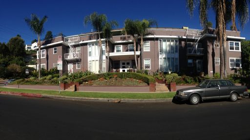 ONE BEDROOM CLASSIC HOLLYWOOD APARTMENT HOME *ASK ABOUT OUR RENT SPECIALS* – photo 1