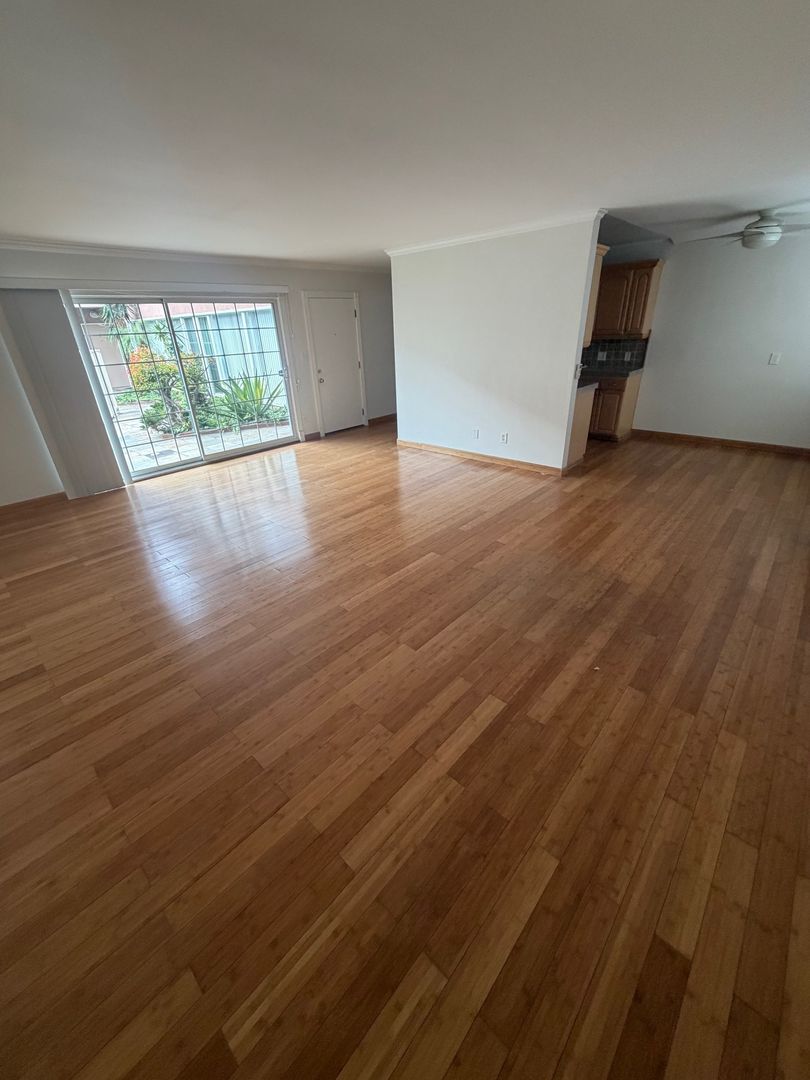 PLAYA DEL REY Apartment: 7819 TALBERT ST
