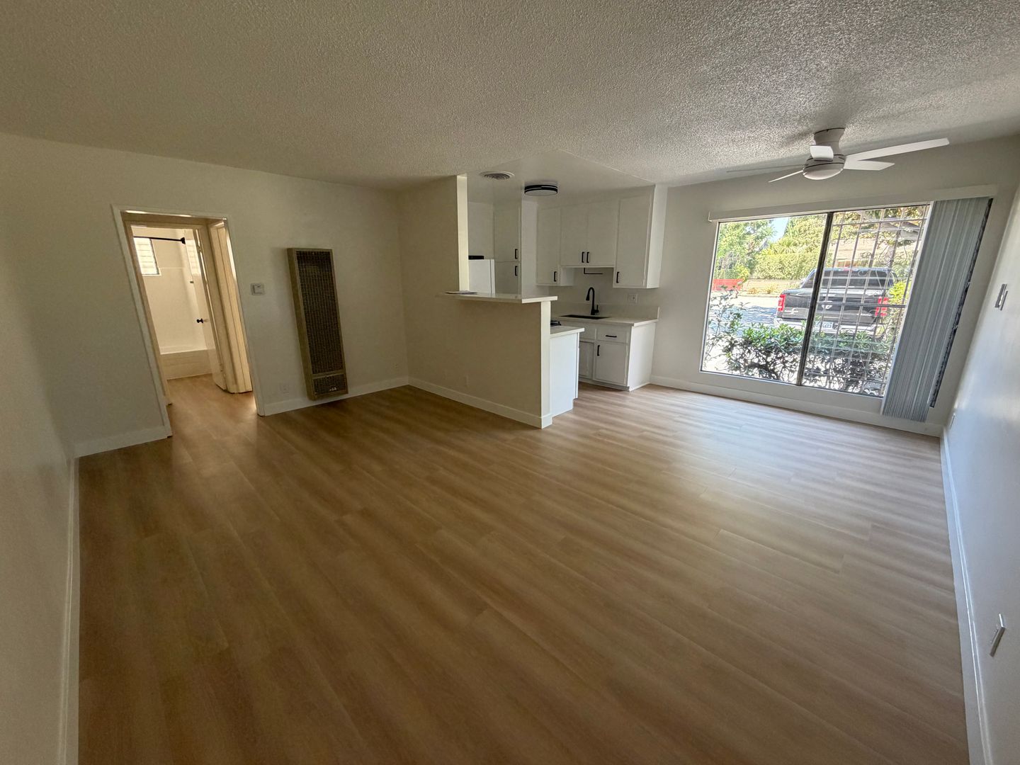 LOS ANGELES Apartment: 3665 MCLAUGHLIN AVE