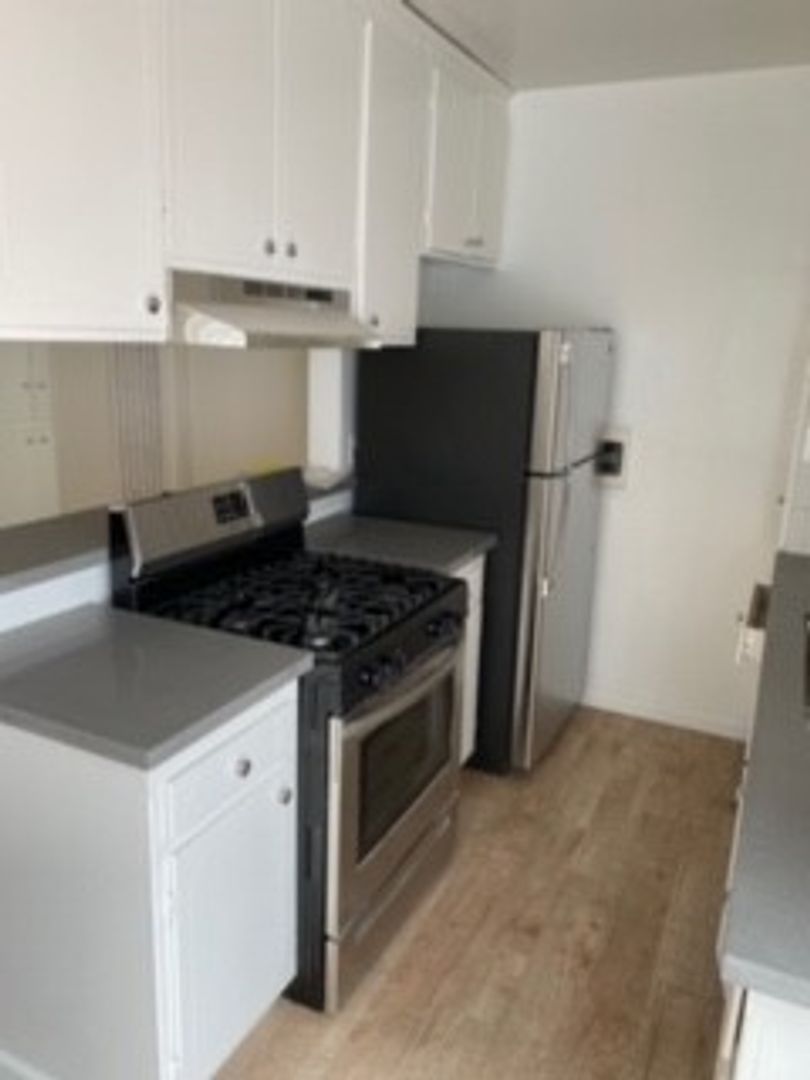 LOS ANGELES Apartment: 3765 KEYSTONE AVE