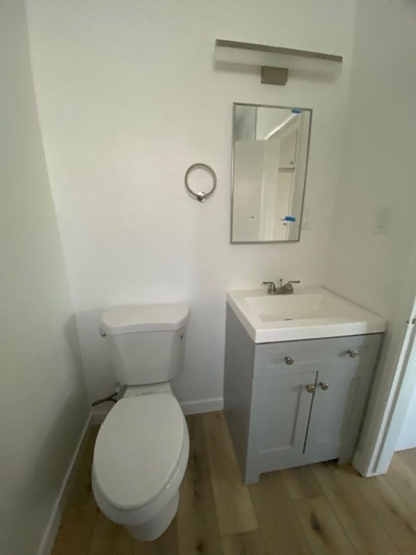 LOS ANGELES Apartment: 3723 CLARINGTON AVENUE