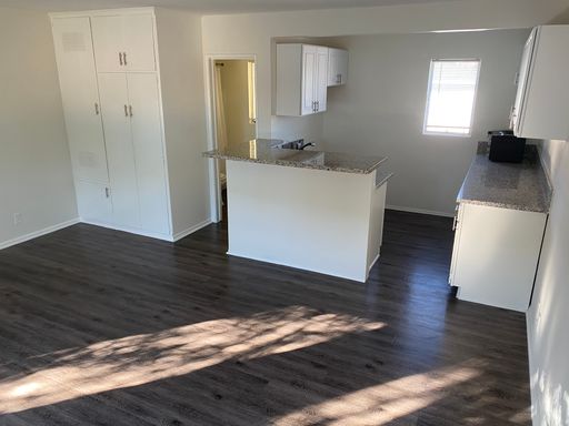 PRIVATE UPPER UNIT FULLY UPGRADED NEAR TO LAX contact – photo 1
