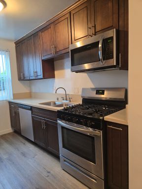 PALMS AREA TWO BEDROOM AND ONE BATH – photo 1