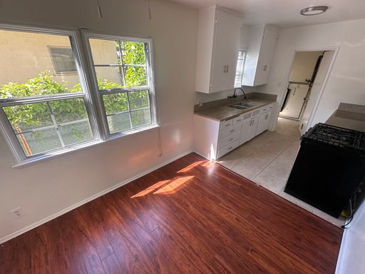 SPACIOUS 1 BEDROOM/1 BATH UNIT few minutes from downtown culver city – photo 1