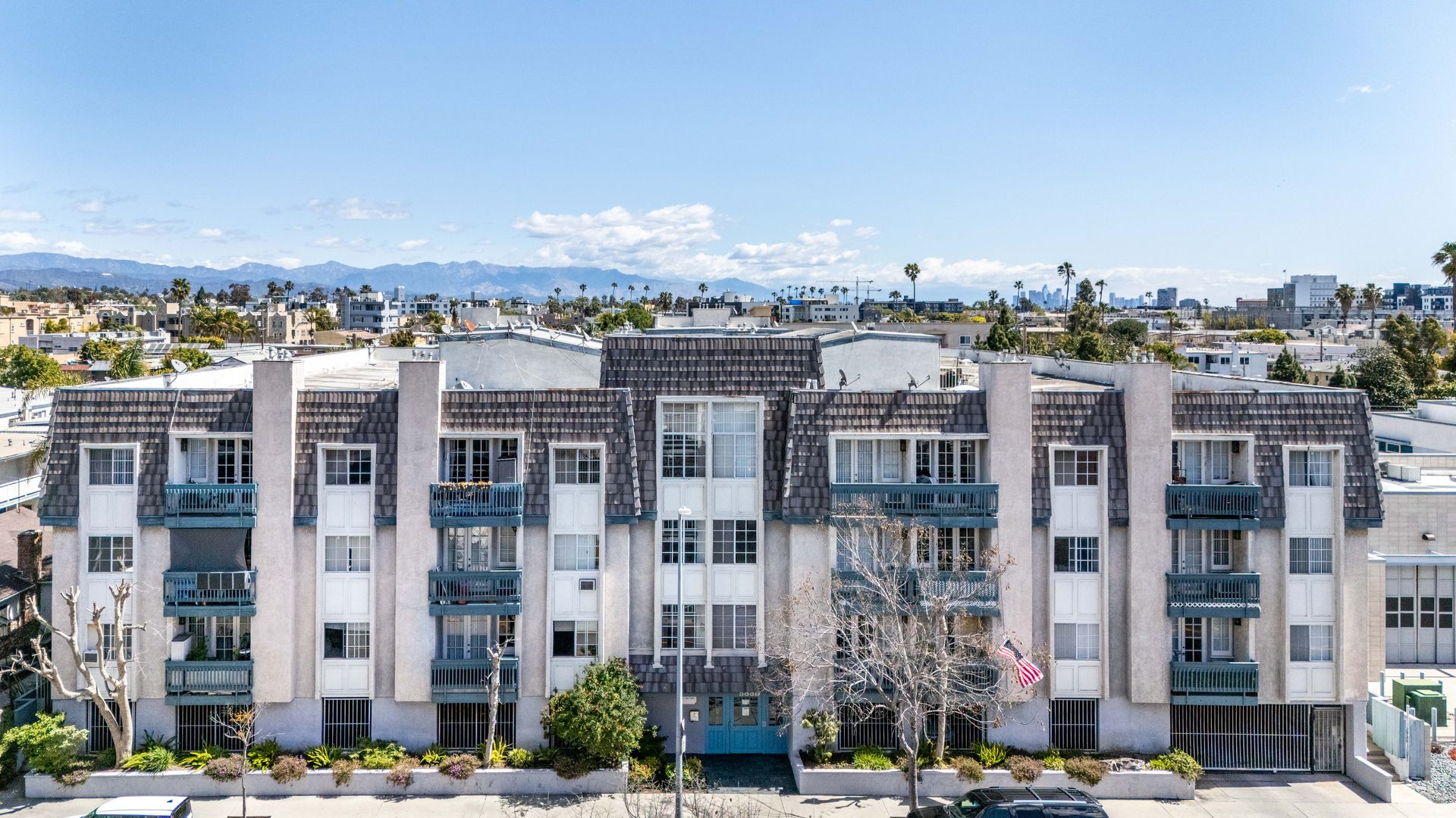 LOS ANGELES Apartment: 3668 MOTOR AVE