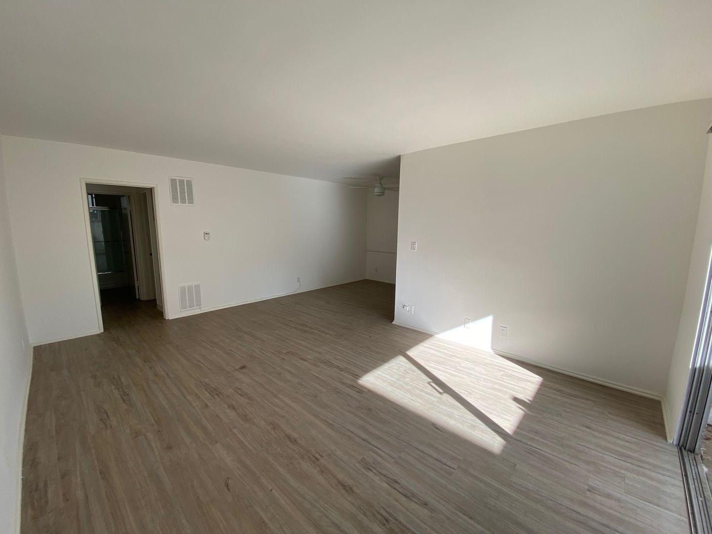 SANTA MONICA Apartment: 948 11TH ST