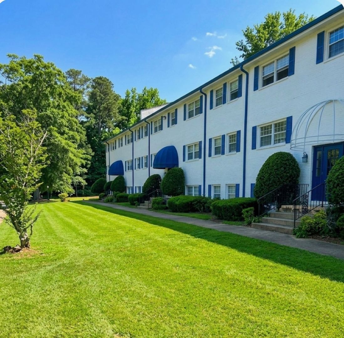 East Point Apartment: 3250 Dodson Drive Connector