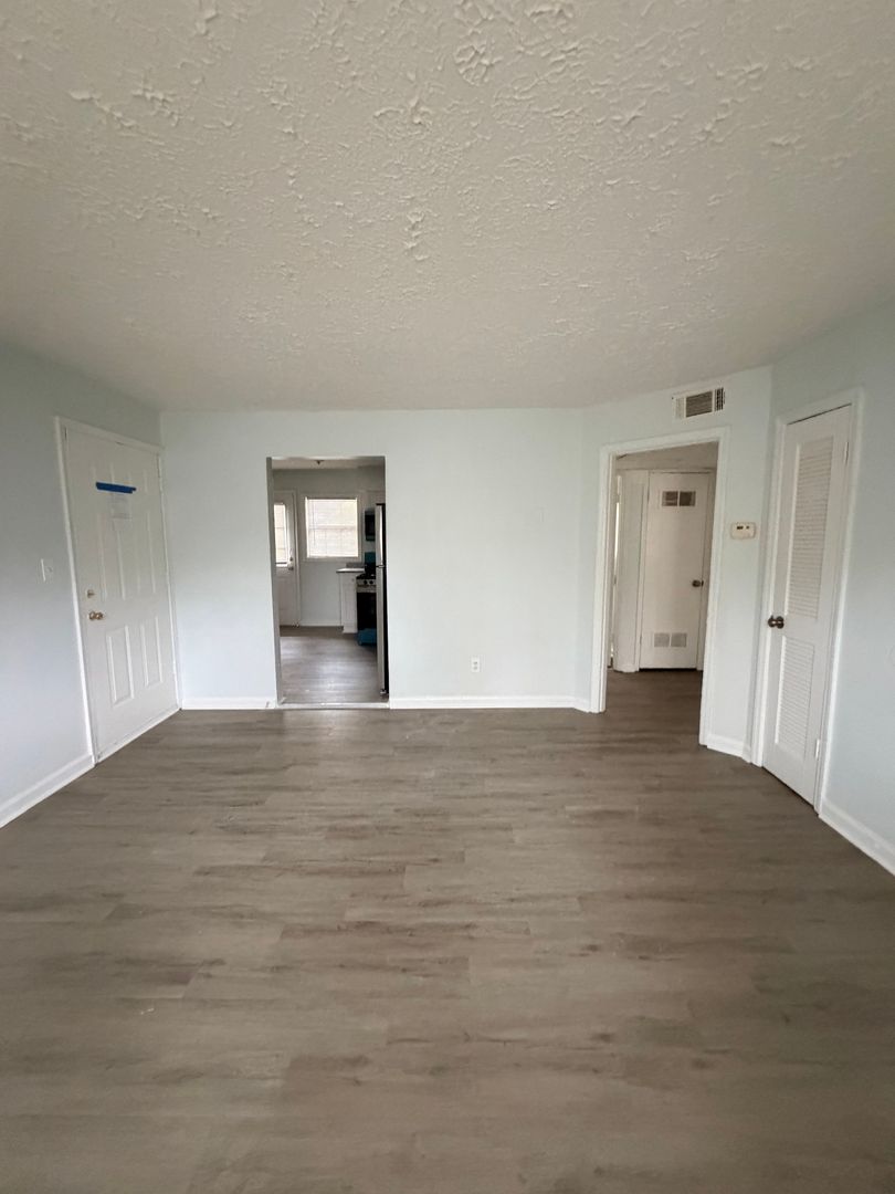 Move In Specials at Dodson Courtyard Apartments in East Point, GA! 12 of 12