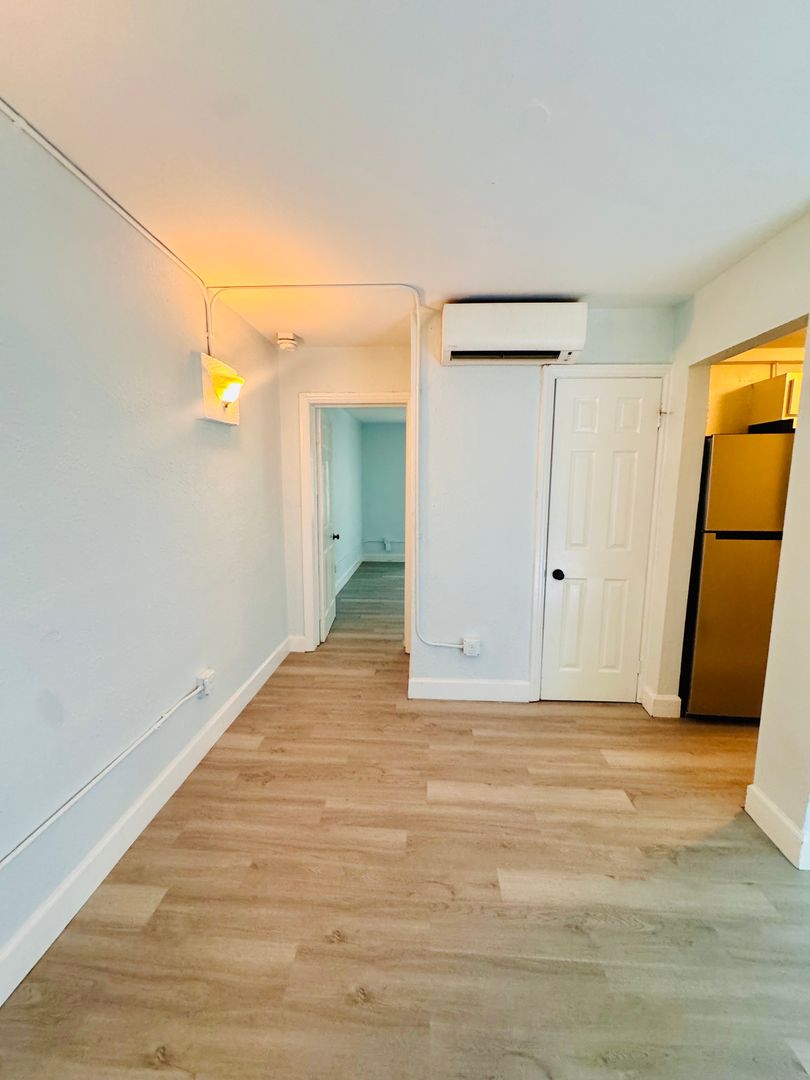 Marietta Apartment: 815 South Cobb Dr