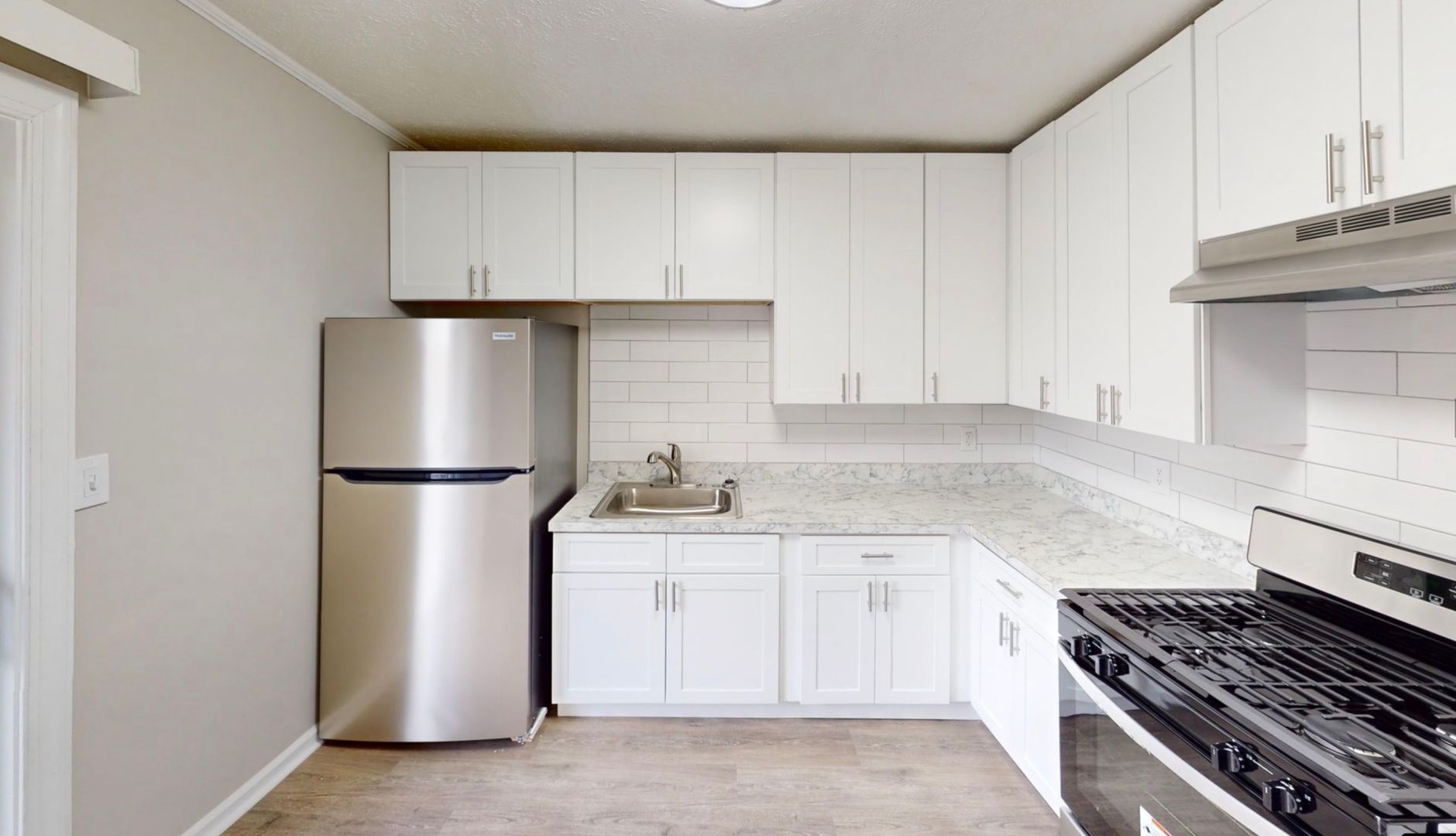 East Point Apartment: 4060 Janice Drive