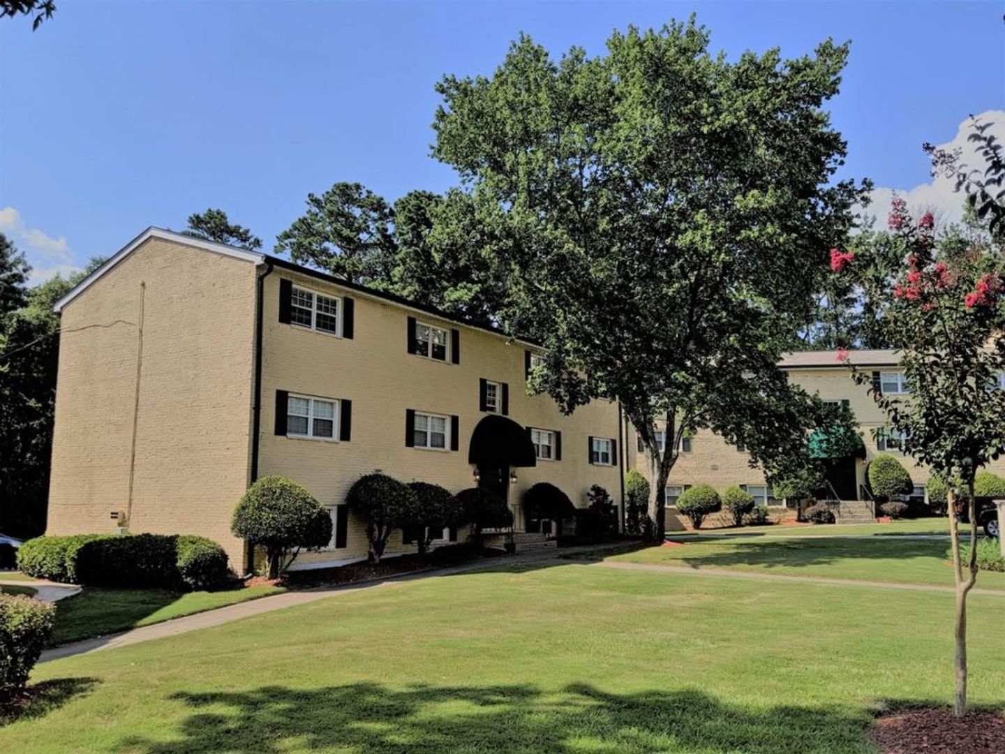 Atlanta Apartment: 3250 Dodson Drive Connector