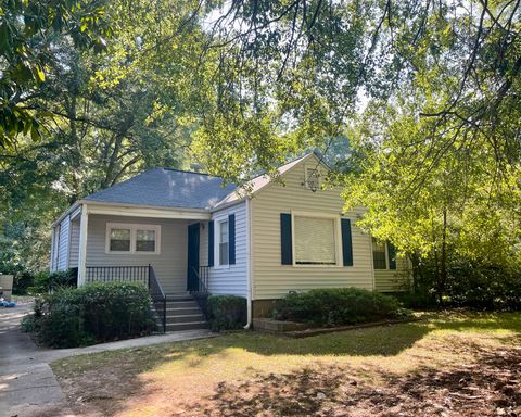 3 Bed 2 Bath Bungalow in Great Neighborhood! – photo 1