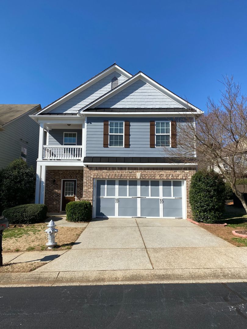 Buford House: 2100 Cabela Dr