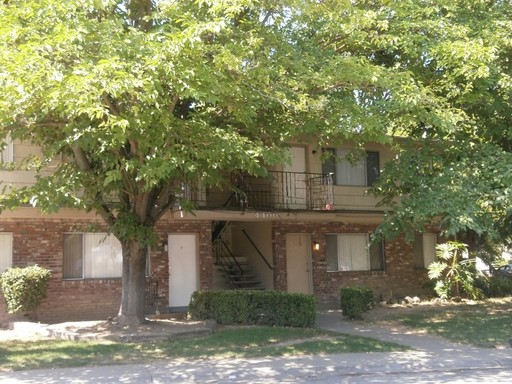 North Sacramento 2 Bed/1 Bath - Managed by Titan Property Management – photo 1