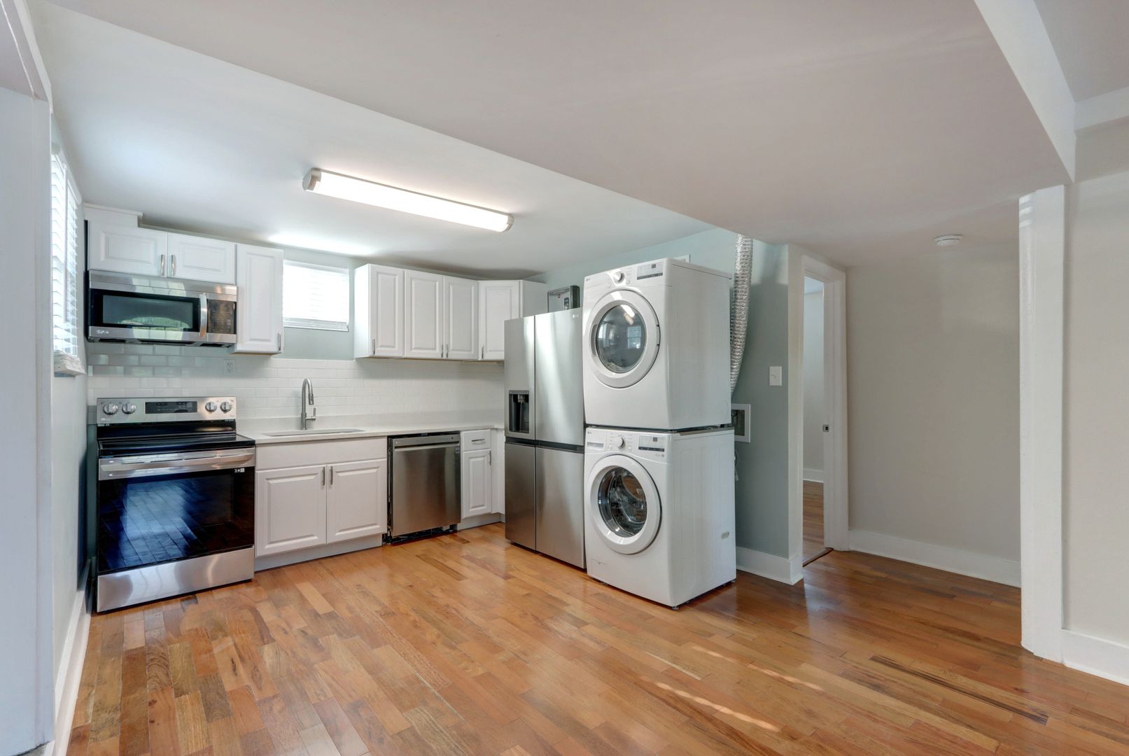 Savannah Apartment: 803 Atlantic Ave