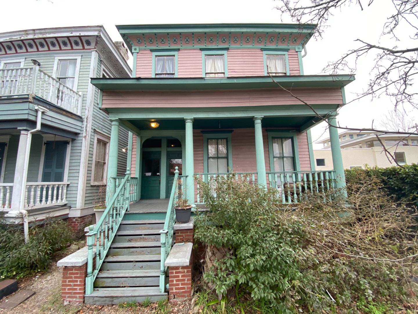 Savannah Apartment: 118 East Anderson St