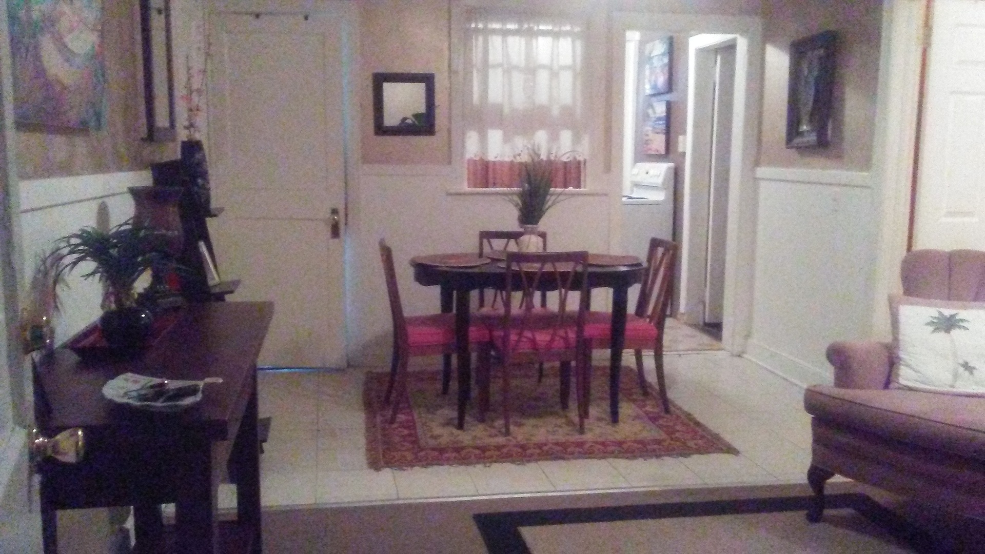 Savannah Apartment: 711 East 37th St