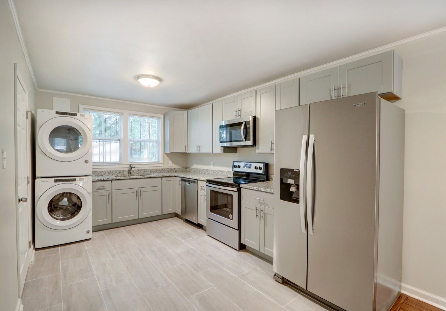 Savannah House: 759 East Anderson Street