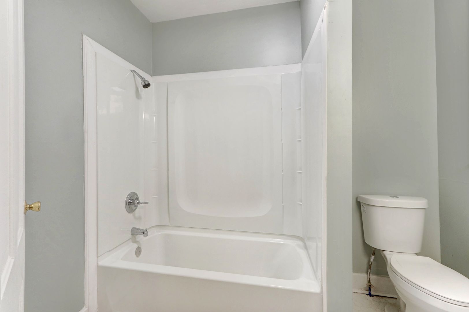 Savannah Apartment: 218 East Henry Street - Unit A