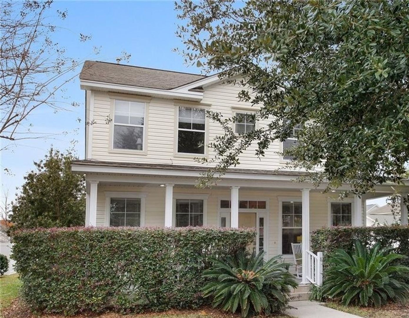 Bluffton House: 8 5th Avenue